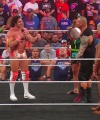 WWE_Monday_Night_RAW_2022_04_25_1080p_HDTV_x264-Star_Trim_part_1_2344.jpg