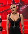 WWE_Monday_Night_RAW_2022_04_25_1080p_HDTV_x264-Star_Trim_part_2_071.jpg