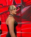WWE_Monday_Night_RAW_2022_04_25_1080p_HDTV_x264-Star_Trim_part_2_092.jpg