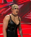 WWE_Monday_Night_RAW_2022_04_25_1080p_HDTV_x264-Star_Trim_part_2_096.jpg