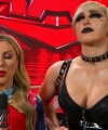 WWE_Monday_Night_RAW_2022_04_25_1080p_HDTV_x264-Star_Trim_part_2_370.jpg
