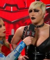 WWE_Monday_Night_RAW_2022_04_25_1080p_HDTV_x264-Star_Trim_part_2_457.jpg