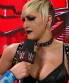 WWE_Monday_Night_RAW_2022_04_25_1080p_HDTV_x264-Star_Trim_part_2_475.jpg