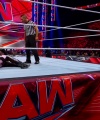 WWE_Monday_Night_RAW_2022_08_22_720p_HDTV_x264-Star_part_1_2339.jpg