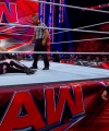 WWE_Monday_Night_RAW_2022_08_22_720p_HDTV_x264-Star_part_1_2340.jpg