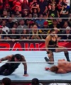 WWE_Monday_Night_RAW_2022_08_22_720p_HDTV_x264-Star_part_3_087.jpg