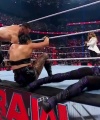 WWE_Monday_Night_RAW_2022_08_22_720p_HDTV_x264-Star_part_3_277.jpg