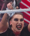WWE_Monday_Night_RAW_2022_10_10_1080p_HDTV_x264-Star_1149.jpg
