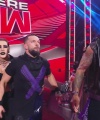WWE_Monday_Night_RAW_2022_10_10_1080p_HDTV_x264-Star_3881.jpg
