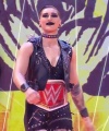 WWE_Monday_Night_Raw_2021_05_24_720p_HDTV_x264-NWCHD_0426.jpg