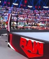 WWE_Monday_Night_Raw_2021_05_24_720p_HDTV_x264-NWCHD_1250.jpg