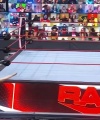 WWE_Monday_Night_Raw_2021_05_24_720p_HDTV_x264-NWCHD_1261.jpg