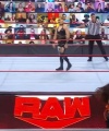 WWE_Monday_Night_Raw_2021_05_24_720p_HDTV_x264-NWCHD_1265.jpg