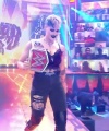 WWE_Monday_Night_Raw_2021_05_31_720p_HDTV_x264-NWCHD_0094.jpg