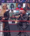 WWE_Monday_Night_Raw_2021_05_31_720p_HDTV_x264-NWCHD_0207.jpg