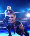 WWE_Monday_Night_Raw_2022_04_18_720p_HDTV_x264-NWCHD_0211.jpg