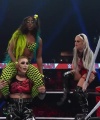 WWE_Monday_Night_Raw_2022_04_18_720p_HDTV_x264-NWCHD_0747.jpg