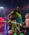 WWE_Monday_Night_Raw_2022_04_18_720p_HDTV_x264-NWCHD_0889.jpg