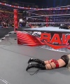 WWE_Monday_Night_Raw_2022_04_18_720p_HDTV_x264-NWCHD_1086.jpg