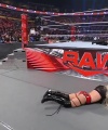 WWE_Monday_Night_Raw_2022_04_18_720p_HDTV_x264-NWCHD_1087.jpg