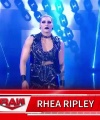 WWE_Monday_Night_Raw_2022_05_02_720p_HDTV_x264-NWCHD_0124.jpg