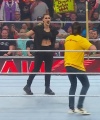 WWE_Monday_Night_Raw_2022_08_29_720p_HDTV_x264-NWCHD_2820.jpg