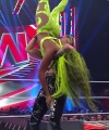 WWE_RAW_4th_April_2022_720p_WEBRip_h264_0465.jpg