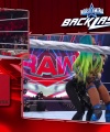 WWE_RAW_4th_April_2022_720p_WEBRip_h264_1294.jpg