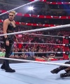 WWE_RAW_4th_April_2022_720p_WEBRip_h264_1485.jpg