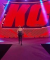 WWE_RAW_4th_April_2022_720p_WEBRip_h264_1609.jpg