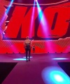 WWE_RAW_4th_April_2022_720p_WEBRip_h264_1610.jpg