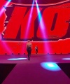 WWE_RAW_4th_April_2022_720p_WEBRip_h264_1613.jpg