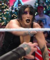 WWE_Raw_12_18_23_Ivy_Rhea_Ringside_Ivy_Attacks_Rhea_0844.jpg