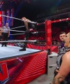 sportsnet-wwe_monday_night_raw_2023-01-09_1080p_web_h264_part_3_2446.jpg