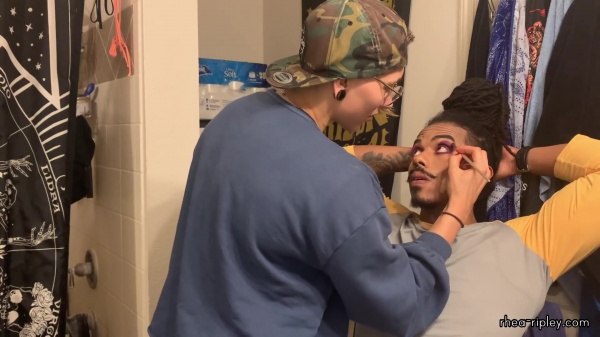 RR_Makeup_Tutorial__MORE_3562.jpg