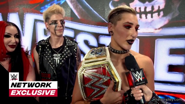 Rhea_Ripley_got_her_WrestleMania_moment_125.jpg