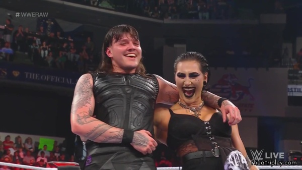 WWE_Monday_Night_Raw_2023_06_26_1080p_HDTV_x264-NWCHD_part_3_1030.jpg