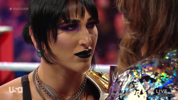WWE_RAW_2024_01_08_1080p_WEB_h264-HEEL_000701.jpg