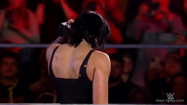 WWE_RAW_2024_01_15_1080p_HDTV_h264-Star_part_3_000455.jpg