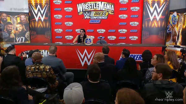 Wrestlemania_39_Night_One_Press_Conference_0699.jpg