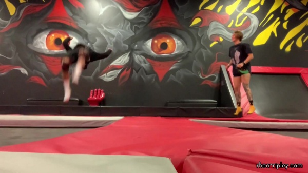 trampoline_park_0613.jpg