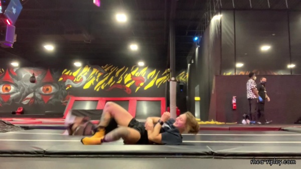 trampoline_park_0936.jpg