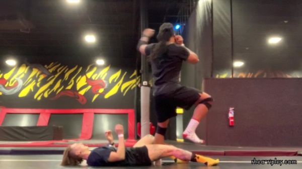 trampoline_park_1218.jpg